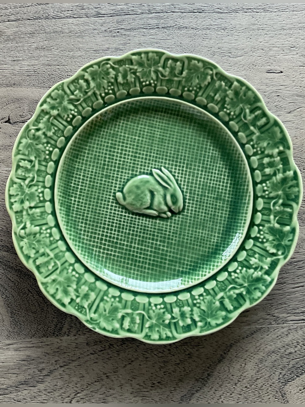 Bordallo Pinheiro Farm Collection Green Rabbit 8” Plate
